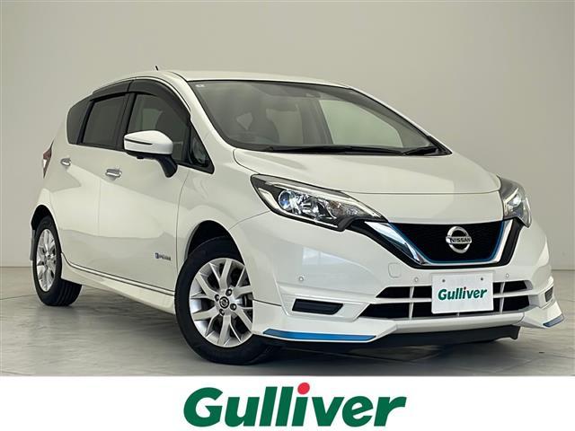 沖縄県の中古車ならノート ｅ－パワー　Ｘ　Ｖセレクション　禁煙車　純正ナビ　フルセグＴＶ　Ｂｌｕｅｔｏｏｔｈ　ＤＶＤ　ＣＤ　全方位カメラ　純正エアロパーツ　レーンキープアシスト　衝突軽減装置　横滑り防止装置　前後ドライブレコーダー　ＥＴＣ　ＬＥＤヘッドライト