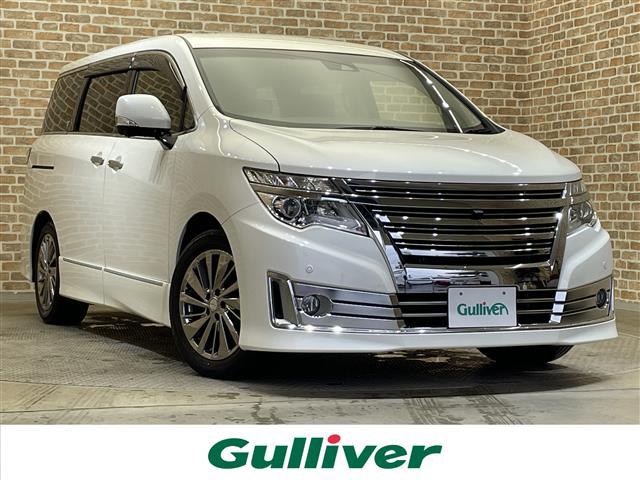 エルグランド(日産) ライダー　黒本革シート　４ＷＤ　両側パワースライドドア　レザーシート　アラウンドビューモニター　オートバックドア　インテリジェントクルーズコントロール　エマージェンシーブレーキ　コーナーセンサー　パワーシート　シートヒーター 中古車画像