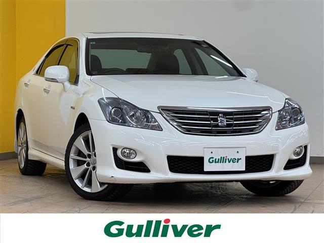 クラウンハイブリッド(トヨタ) ベースグレード　サンルーフ　純正ナビ　バックカメラ　クルーズコントロール　リヤスポイラー　全席パワーシート 中古車画像