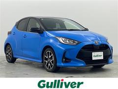 ヤリス ハイブリッドZ 禁煙車/HUD//三眼LEDヘッドライト/トヨタセーフティセンス/純正ディスプレイオーディオナビ/バックカメラ/シートヒーター/ビルトインETC/ドラレコ/純正16インチアルミ/AC100V充電 中古車画像