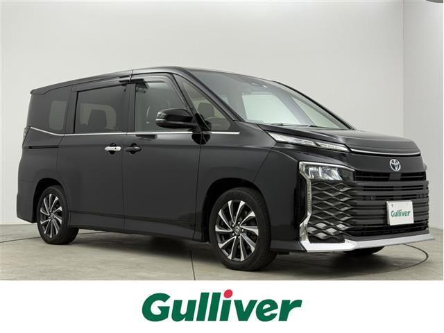 ヴォクシー(トヨタ) ハイブリッドＳ−Ｚ　純正ディスプレイオーディオ　フルセグＴＶ　Ｂｌｕｅｔｏｏｔｈ接続　ＤＶＤ　ＣＤ　ＡＭ　ＦＭ　トヨタセーフティセンス　プリクラッシュセーフティ　レーントレーシングアシスト　レーダークルーズコントロール 中古車画像