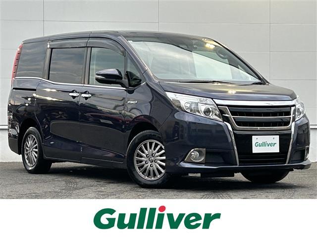 エスクァイア(トヨタ) ハイブリッドＸｉ　トヨタセーフティセンスＣ　純正ナビ　純正後席モニター　純正ドラレコ　シートヒーター　純正１５インチＡＷ　両側パワースライドドア　ＬＥＤヘッドライト　プッシュスタート　スマートスペアキー　ＥＴＣ 中古車画像