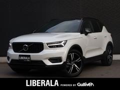 XC40 B4 AWD Rデザイン INTELLISAFE ACC h/kサウンド 純正ナビ CarPlay BT 地デジ ワイヤレス充電 360° 黒半革 シートH Pシート ステアH ステアS 純正19インチAW ETC ドラレコ 中古車画像
