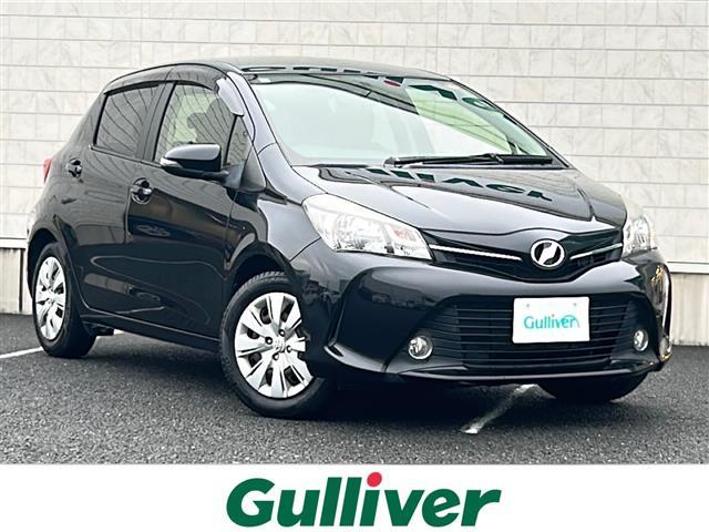 ヴィッツ(トヨタ) Ｕ　Aftermarketメモリナビ　ワンセグＴＶ　ＣＤ／ＡＭ／ＦＭ　バックカメラ　運転席シートヒーター　ＥＴＣ　アイドリングストップ　ステアリングスイッチ　スマートキー　純正フロアマット 中古車画像