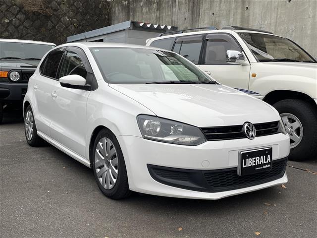 ポロ(フォルクスワーゲン) ＴＳＩコンフォートライン 中古車画像