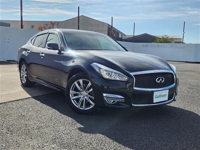 フーガ（日産）２５０ＧＴ　Ａパッケージ　禁煙車　ワンオーナー　アラウンドビューモニター　ドラレコ　クルコン　ＬＥＤヘッドランプ　オートライト　純正８型ナビ　フルセグ　ビルトインＥＴＣ　前席パワーシート　純正１８インチＡＷ　スマートキー 中古車画像