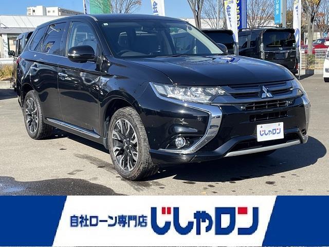 アウトランダーＰＨＥＶ(三菱) Ｇプレミアムパッケージ　純正ナビ／フルセグ／Ｂｌｕｅｔｏｏｔｈ／レザーシート／シートヒーター／パワーバックドア／レーダークルーズ／パーキングアシスト／ＥＴＣ／マルチアラウンドモニター 中古車画像