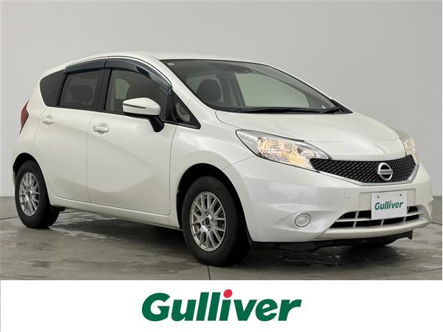 ノート(日産) Ｘ　ＤＩＧ−Ｓ　純正ナビ　フルセグＴＶ　Ｂｌｕｅｔｏｏｔｈ　ＵＳＢ　バックカメラ　エマージェンシーブレーキ　車線逸脱警報　ＥＴＣ　スマートキー　プッシュスタート　横滑り防止装置　１４インチアルミホイール　オートライト 中古車画像