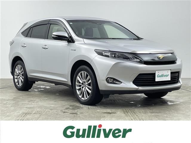 ハリアーハイブリッド(トヨタ) プレミアム　禁煙車　純正９型メモリナビ　クルーズコントロール　バックカメラ　Ｂｌｕｅｔｏｏｔｈ　フルセグＴＶ　パワーバックドア　ビルトインＥＴＣ　革巻きステアリング　ハーフレザーシート　純正１８インチＡＷ 中古車画像