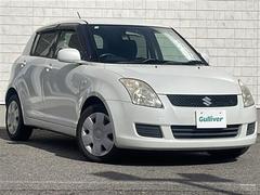 スイフト 1.3XG 4WD 純正オーディオ 前席シートヒーター ワイパーデアイサー ライトレベライザー フロアマット ドアバイザー スマートキー 純正ホイールキャップ 中古車画像