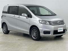 フリードスパイク G ジャストセレクション 社外ナビ&TV&CD&DVD&BT&SD 片側パワースライドドア 横滑り防止装置 フロントワイパーデアイサー 純正フロアマット ETC HIDヘッドライト オートライト スマートキー 中古車画像