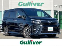 ヴォクシー ZS 煌II 純正9インチSDナビ/フルセグTV/CD/DVD/SD/Bluetooth/フリップダウンモニター/バックカメラ/ドラレコ/ETC2.0/両側電動ドア/後席エアコン/後席サンシェード/ISOFIX対応 中古車画像