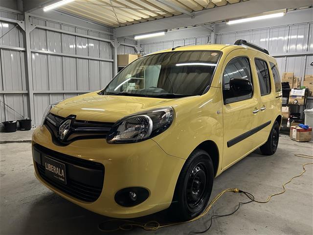 カングー(ルノー) ゼン　カロッツェリアナビ　バックカメラ　フルセグＴＶ　ＣＤ／ＤＶＤ再生　Ｂｌｕｅｔｏｏｔｈ接続　ＥＴＣ　ルーフレール　両側スライドドア　クルーズコントロール 中古車画像