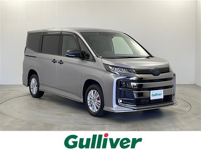 ノア(トヨタ) ハイブリッドＳ−Ｚ　禁煙車　純正ナビ　衝突軽減システム　全周囲カメラ　後席モニター　両側パワースライドドア　パーキングサポート　車線逸脱抑制機能　クルーズコントロール　クリアランナソー　インテリジェントルームミラー 中古車画像