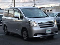 ノア X Lセレクション 1オーナー車 エアコン キーレス バックモニタ エアーバッグ パワーステアリング ABS パワーウィンドウ DVD再生機能 WSRS 三列シート ナビ&TV ETC ワンセグテレビ HDDナビ 中古車画像