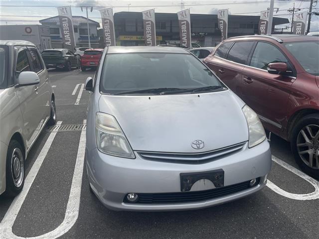 大人気プリウス！ プリウス入荷！プリウスのことならおまかせ！