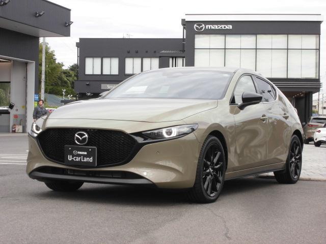 ＭＡＺＤＡ３ファストバック １５Ｓ　レトロスポーツエディション　衝突被害軽減システム　アダプティブクルーズコントロール　全周囲カメラ　オートマチックハイビーム　電動シート　シートヒーター　バックカメラ　オートライト　ＬＥＤヘッドランプ　Ｂｌｕｅｔｏｏｔｈ（1枚目）