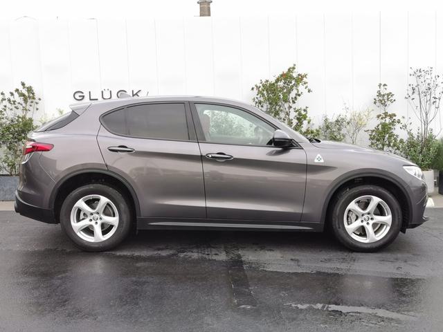 ステルヴィオ 2.2ターボ ディーゼルQ4スプリント 1オーナー 禁煙 ACC 赤革 DNAシステム ナビ フルセグ バックカメラ パドルシフト ブラインドスポットモニター レーンディパーチャーワーニング 衝突軽減 メモリー付電動シート シートヒーター(8枚目)