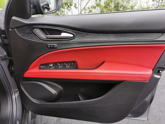 ステルヴィオ 2.2ターボ ディーゼルQ4スプリント 1オーナー 禁煙 ACC 赤革 DNAシステム ナビ フルセグ バックカメラ パドルシフト ブラインドスポットモニター レーンディパーチャーワーニング 衝突軽減 メモリー付電動シート シートヒーター(39枚目)