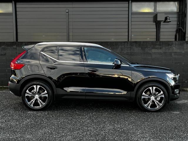 ＸＣ４０ Ｂ４　ＡＷＤ　インスクリプション　パノラマルーフ　ｈａｒｍａｎ／ｋａｒｄｏｎ　ハンズフリーテールゲート　１９インチアルミホイール（10枚目）