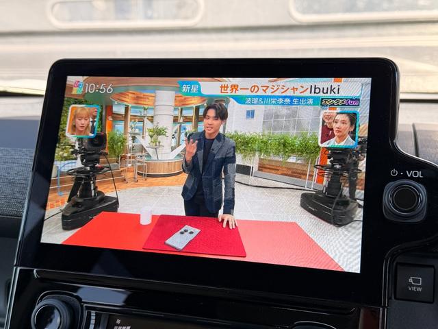 シエンタ ハイブリッドＺ　１オーナー　禁煙車　全周囲カメラ　両側パワースライドドア　ＬＥＤヘッドライト　デジタルＴＶ　ＵＳＢ＆Ｂｌｕｅｔｏｏｔｈ接続　スマートキー　電格ミラー　純正ドラレコ　アダプティブクルーズコントロール（12枚目）