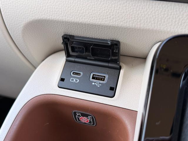 シエンタ ハイブリッドＺ　１オーナー　禁煙車　全周囲カメラ　両側パワースライドドア　ＬＥＤヘッドライト　デジタルＴＶ　ＵＳＢ＆Ｂｌｕｅｔｏｏｔｈ接続　スマートキー　電格ミラー　純正ドラレコ　アダプティブクルーズコントロール（17枚目）