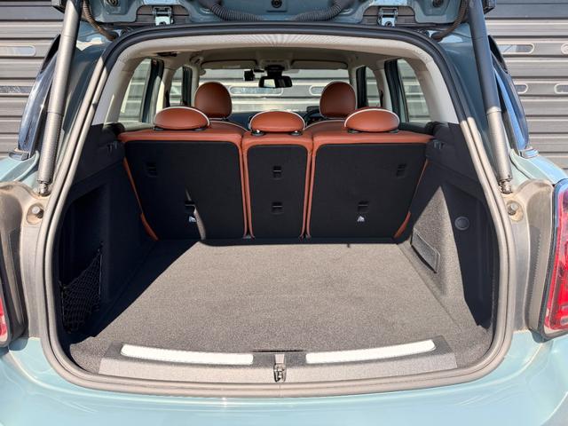 ＭＩＮＩ クーパーＤ　クロスオーバー　禁煙車　茶革　ＡＬＬ４トリム　デジタルパッケージプラス　純正前後ドラレコ　バックカメラ　ＨＵＤ　インテリジェントセーフティ　前席シートヒータ　パワーテールゲート　ＡＣＣ　純正１８ＡＷ　シートメモリー（29枚目）
