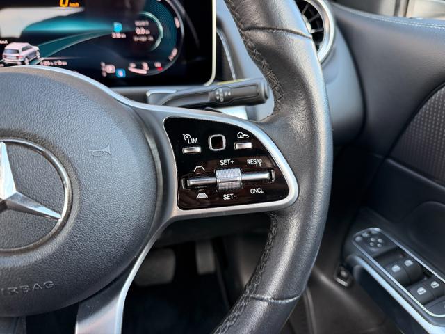 ＧＬＢ ＧＬＢ２００ｄ　１オーナー　禁煙車　シートキネティクス　パーキングアシスト　ルーフレール　全周囲カメラ　前席ヒーター＆メモリー付電動フロントシート　パワーバックドア　ＬＥＤヘッドランプ／オート　純正１８ＡＷ　ＡＣＣ（7枚目）