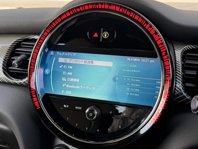 ＭＩＮＩ クーパー　レゾリュート・エディション　１オーナー　禁煙車　特別仕様車　ハーフレザー　クルコン　ＡｐｐｌｅＣａｒＰｌａｙ　ＡｎｄｒｏｉｄＡｕｔｏ　バックカメラ　前席シートヒーター　スマートキー　前後ドラレコ　ＬＥＤヘッドライト　純正１８ＡＷ（14枚目）