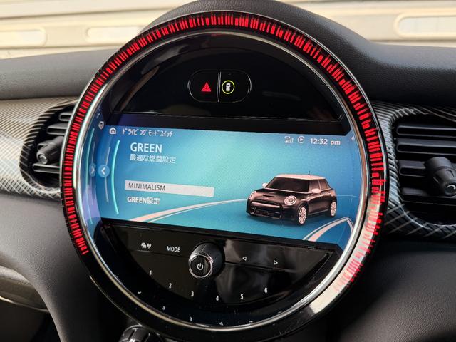 ＭＩＮＩ クーパー　レゾリュート・エディション　１オーナー　禁煙車　特別仕様車　ハーフレザー　クルコン　ＡｐｐｌｅＣａｒＰｌａｙ　ＡｎｄｒｏｉｄＡｕｔｏ　バックカメラ　前席シートヒーター　スマートキー　前後ドラレコ　ＬＥＤヘッドライト　純正１８ＡＷ（18枚目）