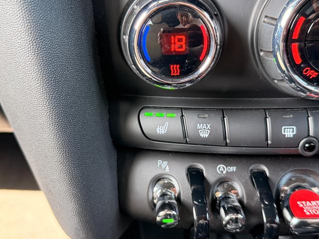 ＭＩＮＩ クーパー　レゾリュート・エディション　１オーナー　禁煙車　特別仕様車　ハーフレザー　クルコン　ＡｐｐｌｅＣａｒＰｌａｙ　ＡｎｄｒｏｉｄＡｕｔｏ　バックカメラ　前席シートヒーター　スマートキー　前後ドラレコ　ＬＥＤヘッドライト　純正１８ＡＷ（20枚目）