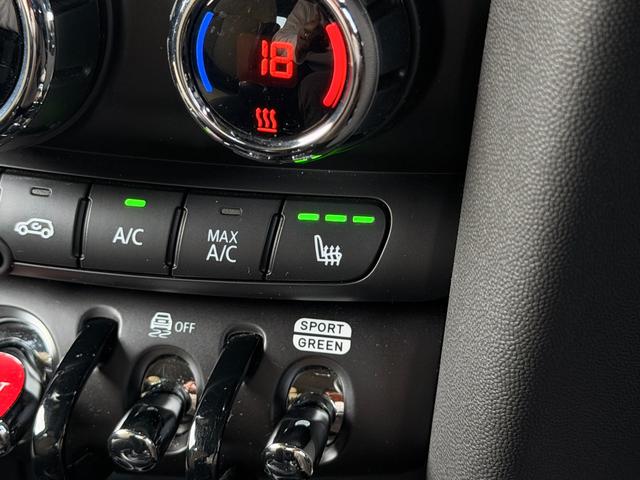 ＭＩＮＩ クーパー　レゾリュート・エディション　１オーナー　禁煙車　特別仕様車　ハーフレザー　クルコン　ＡｐｐｌｅＣａｒＰｌａｙ　ＡｎｄｒｏｉｄＡｕｔｏ　バックカメラ　前席シートヒーター　スマートキー　前後ドラレコ　ＬＥＤヘッドライト　純正１８ＡＷ（21枚目）