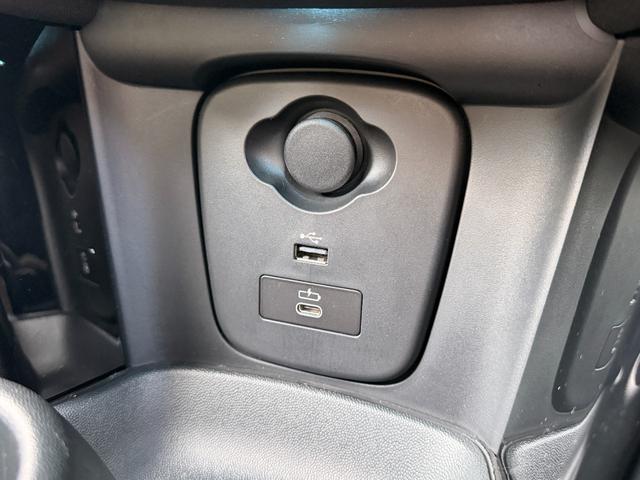 ＭＩＮＩ クーパー　レゾリュート・エディション　１オーナー　禁煙車　特別仕様車　ハーフレザー　クルコン　ＡｐｐｌｅＣａｒＰｌａｙ　ＡｎｄｒｏｉｄＡｕｔｏ　バックカメラ　前席シートヒーター　スマートキー　前後ドラレコ　ＬＥＤヘッドライト　純正１８ＡＷ（24枚目）