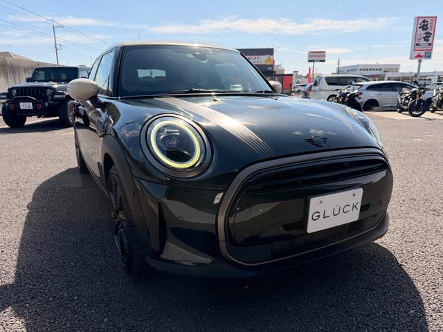 ＭＩＮＩ クーパー　レゾリュート・エディション　１オーナー　禁煙車　特別仕様車　ハーフレザー　クルコン　ＡｐｐｌｅＣａｒＰｌａｙ　ＡｎｄｒｏｉｄＡｕｔｏ　バックカメラ　前席シートヒーター　スマートキー　前後ドラレコ　ＬＥＤヘッドライト　純正１８ＡＷ（34枚目）