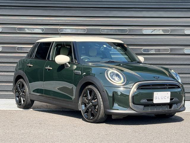 ＭＩＮＩ クーパー　レゾリュート・エディション　１オーナー　禁煙車　特別仕様車　ハーフレザー　クルコン　ＡｐｐｌｅＣａｒＰｌａｙ　ＡｎｄｒｏｉｄＡｕｔｏ　バックカメラ　前席シートヒーター　スマートキー　前後ドラレコ　ＬＥＤヘッドライト　純正１８ＡＷ（35枚目）