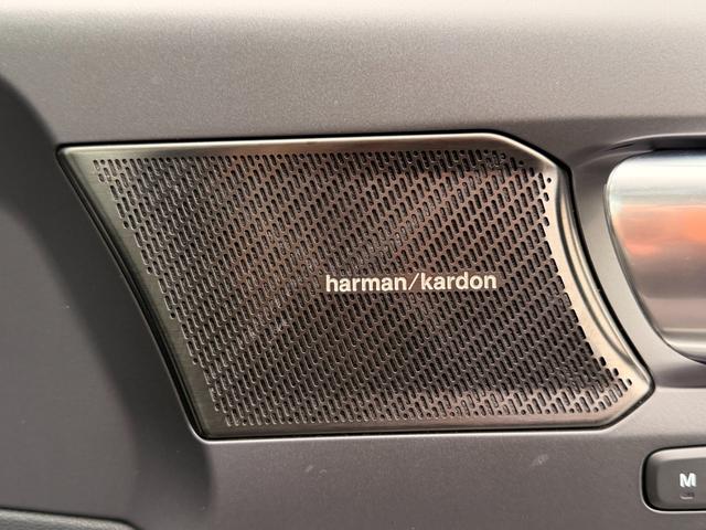 ＸＣ４０ Ｔ５　ＡＷＤ　インスクリプション　禁煙車　スライディングルーフ　ｈａｒｍａｎ／ｋａｒｄｏｎ　クリスタルシフトノブ　３６０度カメラ　全席シートヒータ　ステアリングヒータ　前後ドラレコ　ハンズフリーパワーテールゲート　純正１９ＡＷ　ＡＣＣ（4枚目）