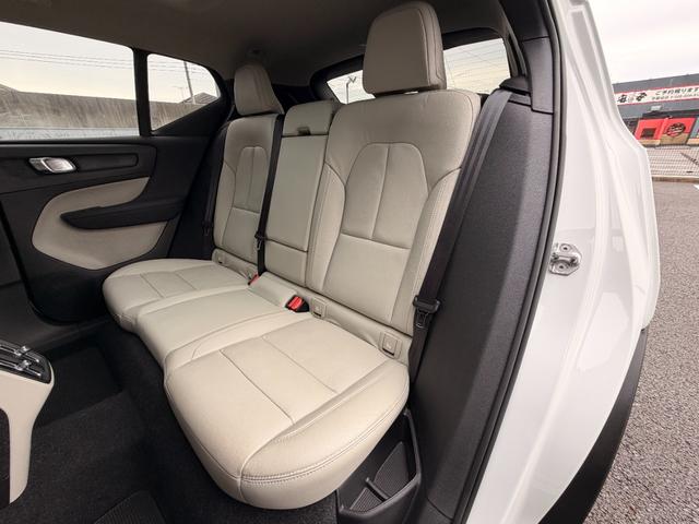 ＸＣ４０ Ｔ５　ＡＷＤ　インスクリプション　禁煙車　スライディングルーフ　ｈａｒｍａｎ／ｋａｒｄｏｎ　クリスタルシフトノブ　３６０度カメラ　全席シートヒータ　ステアリングヒータ　前後ドラレコ　ハンズフリーパワーテールゲート　純正１９ＡＷ　ＡＣＣ（26枚目）