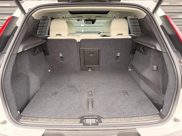 ＸＣ４０ Ｔ５　ＡＷＤ　インスクリプション　禁煙車　スライディングルーフ　ｈａｒｍａｎ／ｋａｒｄｏｎ　クリスタルシフトノブ　３６０度カメラ　全席シートヒータ　ステアリングヒータ　前後ドラレコ　ハンズフリーパワーテールゲート　純正１９ＡＷ　ＡＣＣ（31枚目）