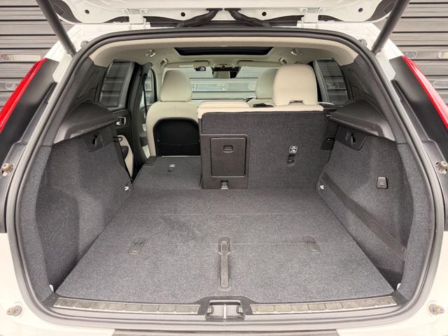 ＸＣ４０ Ｔ５　ＡＷＤ　インスクリプション　禁煙車　スライディングルーフ　ｈａｒｍａｎ／ｋａｒｄｏｎ　クリスタルシフトノブ　３６０度カメラ　全席シートヒータ　ステアリングヒータ　前後ドラレコ　ハンズフリーパワーテールゲート　純正１９ＡＷ　ＡＣＣ（33枚目）