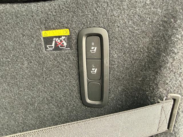 ＸＣ４０ Ｔ５　ＡＷＤ　インスクリプション　禁煙車　スライディングルーフ　ｈａｒｍａｎ／ｋａｒｄｏｎ　クリスタルシフトノブ　３６０度カメラ　全席シートヒータ　ステアリングヒータ　前後ドラレコ　ハンズフリーパワーテールゲート　純正１９ＡＷ　ＡＣＣ（37枚目）