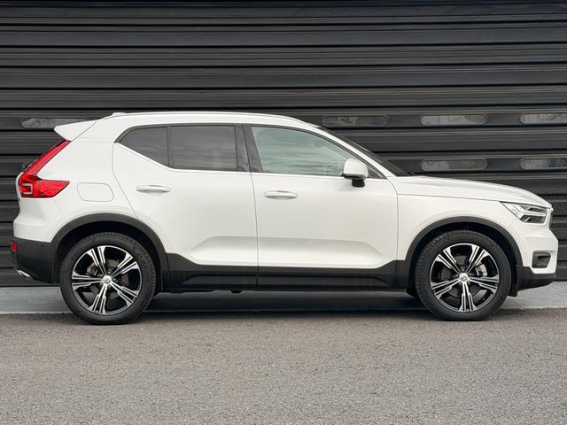 ＸＣ４０ Ｔ５　ＡＷＤ　インスクリプション　禁煙車　スライディングルーフ　ｈａｒｍａｎ／ｋａｒｄｏｎ　クリスタルシフトノブ　３６０度カメラ　全席シートヒータ　ステアリングヒータ　前後ドラレコ　ハンズフリーパワーテールゲート　純正１９ＡＷ　ＡＣＣ（44枚目）