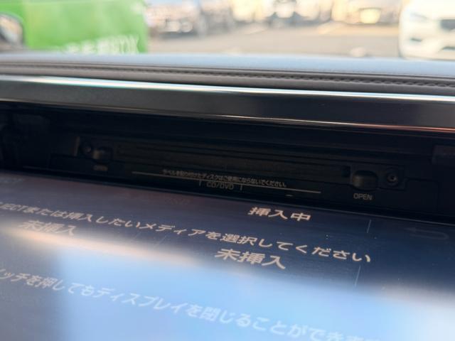 ヴェルファイアハイブリッド ZR Gエディション 1オーナ 禁煙車 スライディングルーフ インテリジェントルームミラー ヒータ&クーラ付フロントシート ヒータ付リアシート ステアリングヒータ フリップダウンモニター パワーバックドア 17AW ACC(21枚目)