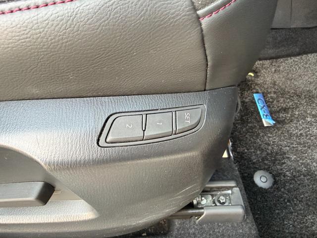 ＣＸ－８ ＸＤ　ブラックトーンエディション　１オーナー　禁煙車　７人乗り　ＨＵＤ　ステアリングヒーター　全周囲カメラ　全席シートヒーター　電動フロントシート　運転席側シートメモリー　パワーテールゲート　３列目電源ポート　純正１９ＡＷ　ＡＣＣ（23枚目）