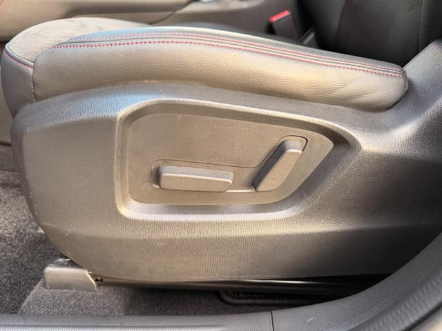 ＣＸ－８ ＸＤ　ブラックトーンエディション　１オーナー　禁煙車　７人乗り　ＨＵＤ　ステアリングヒーター　全周囲カメラ　全席シートヒーター　電動フロントシート　運転席側シートメモリー　パワーテールゲート　３列目電源ポート　純正１９ＡＷ　ＡＣＣ（25枚目）