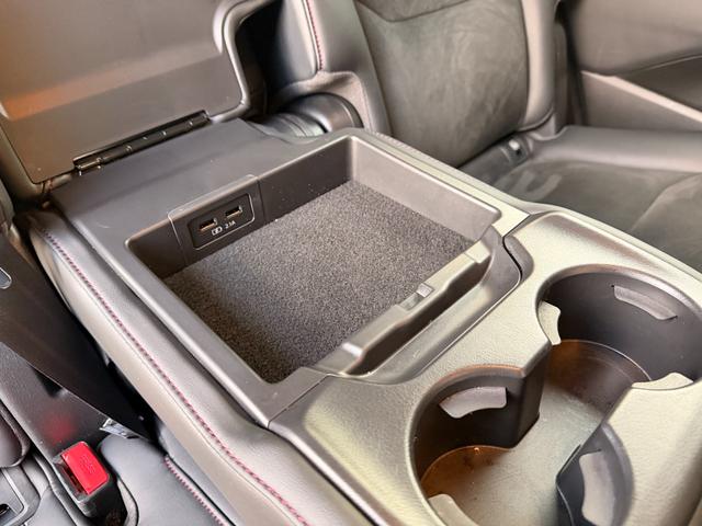ＣＸ－８ ＸＤ　ブラックトーンエディション　１オーナー　禁煙車　７人乗り　ＨＵＤ　ステアリングヒーター　全周囲カメラ　全席シートヒーター　電動フロントシート　運転席側シートメモリー　パワーテールゲート　３列目電源ポート　純正１９ＡＷ　ＡＣＣ（30枚目）