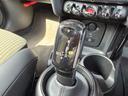 クーパー　レゾリュート・エディション　１オーナー　禁煙車　特別仕様車　ハーフレザー　クルコン　ＡｐｐｌｅＣａｒＰｌａｙ　ＡｎｄｒｏｉｄＡｕｔｏ　バックカメラ　前席シートヒーター　スマートキー　前後ドラレコ　ＬＥＤヘッドライト　純正１８ＡＷ（22枚目）