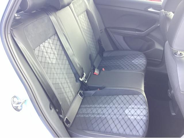 T-クロス TSI Rライン 正規ディーラー認定中古車 IQ,LIGHT R-Line専用エクステリア シートヒーター デジタルメーター 18インチアルミホイール(23枚目)