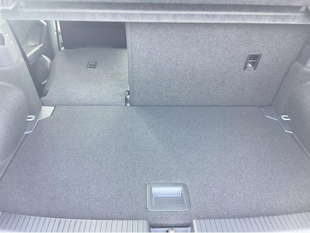 T-クロス TSI Rライン 正規ディーラー認定中古車 IQ,LIGHT R-Line専用エクステリア シートヒーター デジタルメーター 18インチアルミホイール(26枚目)