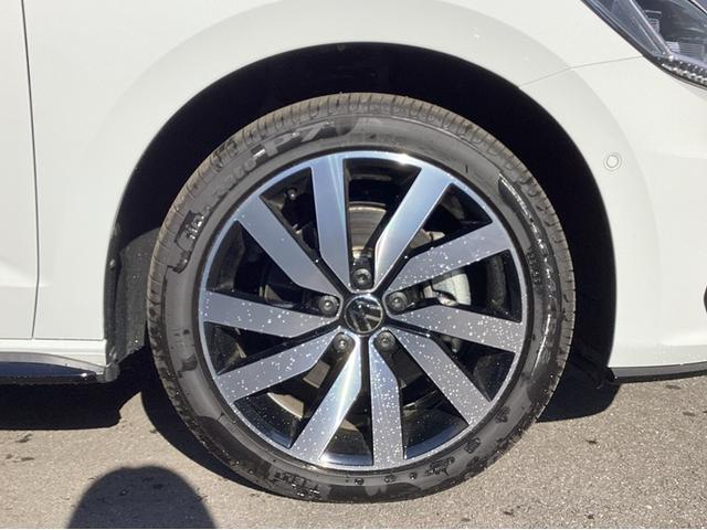 ゴルフトゥーラン TSI Rライン 正規ディーラー認定中古車 LEDヘッドライト サンブラインド シートヒーター サンルーフ 純正ナビゲーション(5枚目)