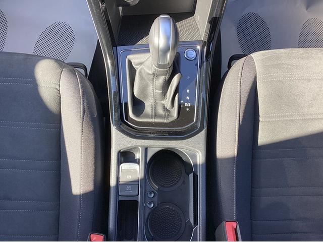 ゴルフトゥーラン TSI Rライン 正規ディーラー認定中古車 LEDヘッドライト サンブラインド シートヒーター サンルーフ 純正ナビゲーション(16枚目)